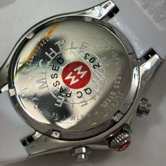 Michele Tahitian Jelly Bean White Silicone Chrono Women’s Watch 
MWW12000090 - Picture 5 of 5